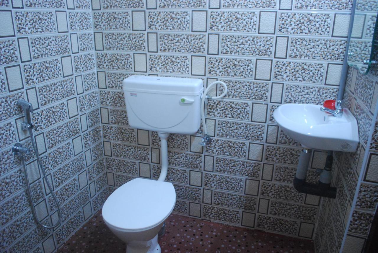 Hotel Jebasakthy Kanjakumari Kültér fotó