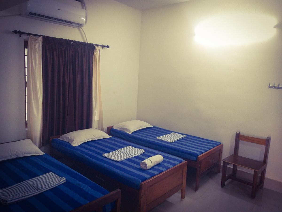Hotel Jebasakthy Kanjakumari Kültér fotó